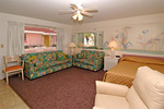 RM 31 or 33 - Poolside Ocean View One Bedroom Suite Picture 4