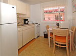 Charming Garden View Cottage with Private Patio Picture 4