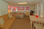 One -Room Studio with Kitchen (Queen Bed - Corner Room) #19 Picture 2
