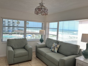 Oceanview 1 Bedroom Suite Photo 4