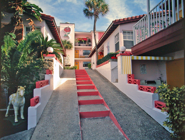 PET-FRIENDLY Charming COTTAGE #3 or #4 with Private Patio Photo 1